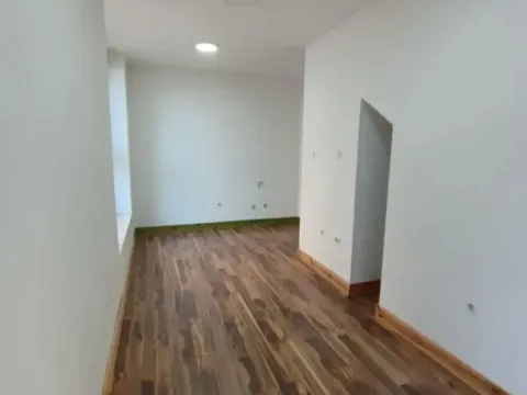 Prodaja, poslovni prostor, 35m², Bar, Crna Gora - image 13