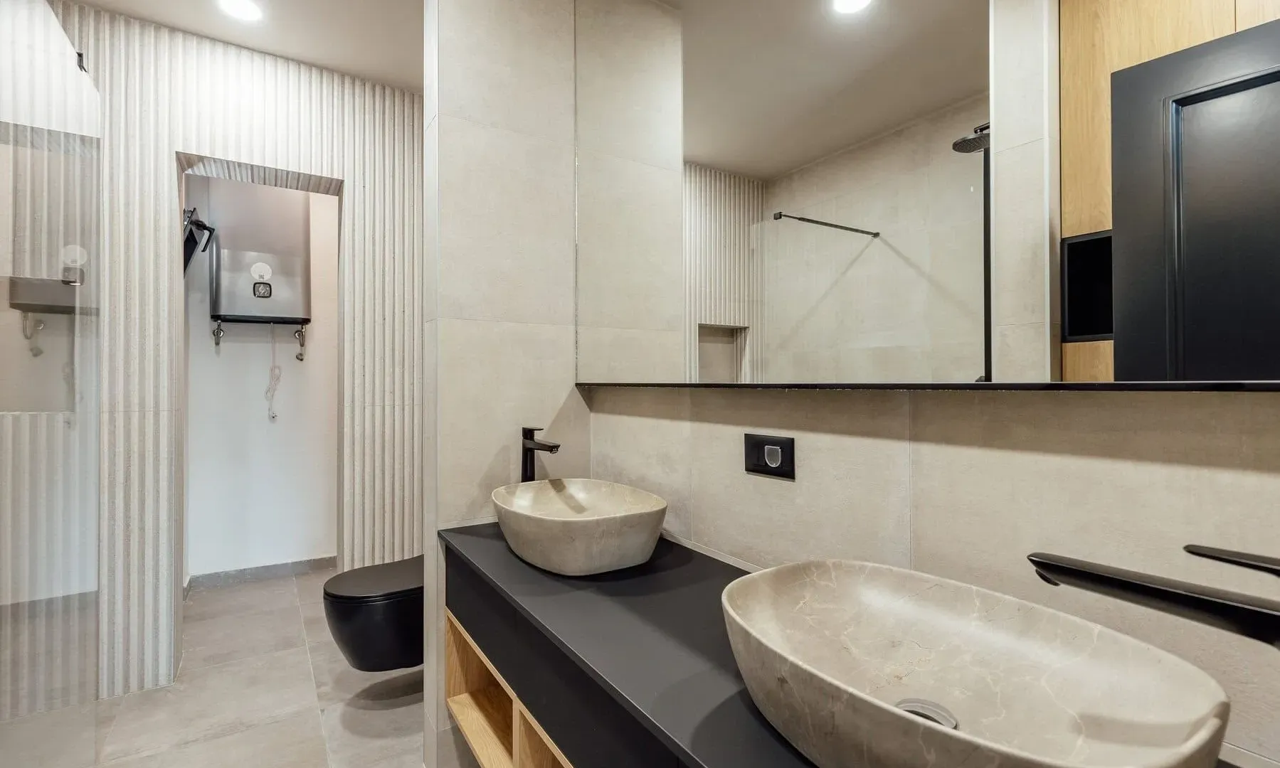 Prodaja, dvosoban stan, 180m², Kotor, Crna Gora