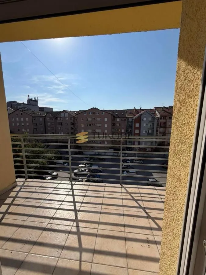 Sale, four bedroom apartment, 120m², Stari grad, Novi Sad