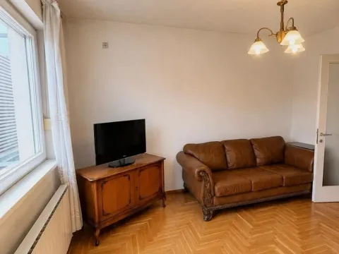 Izdavanje, dvosoban stan, 51m², Novi Beograd Blok 22, Novi Beograd Sve Podlokacije - image 3