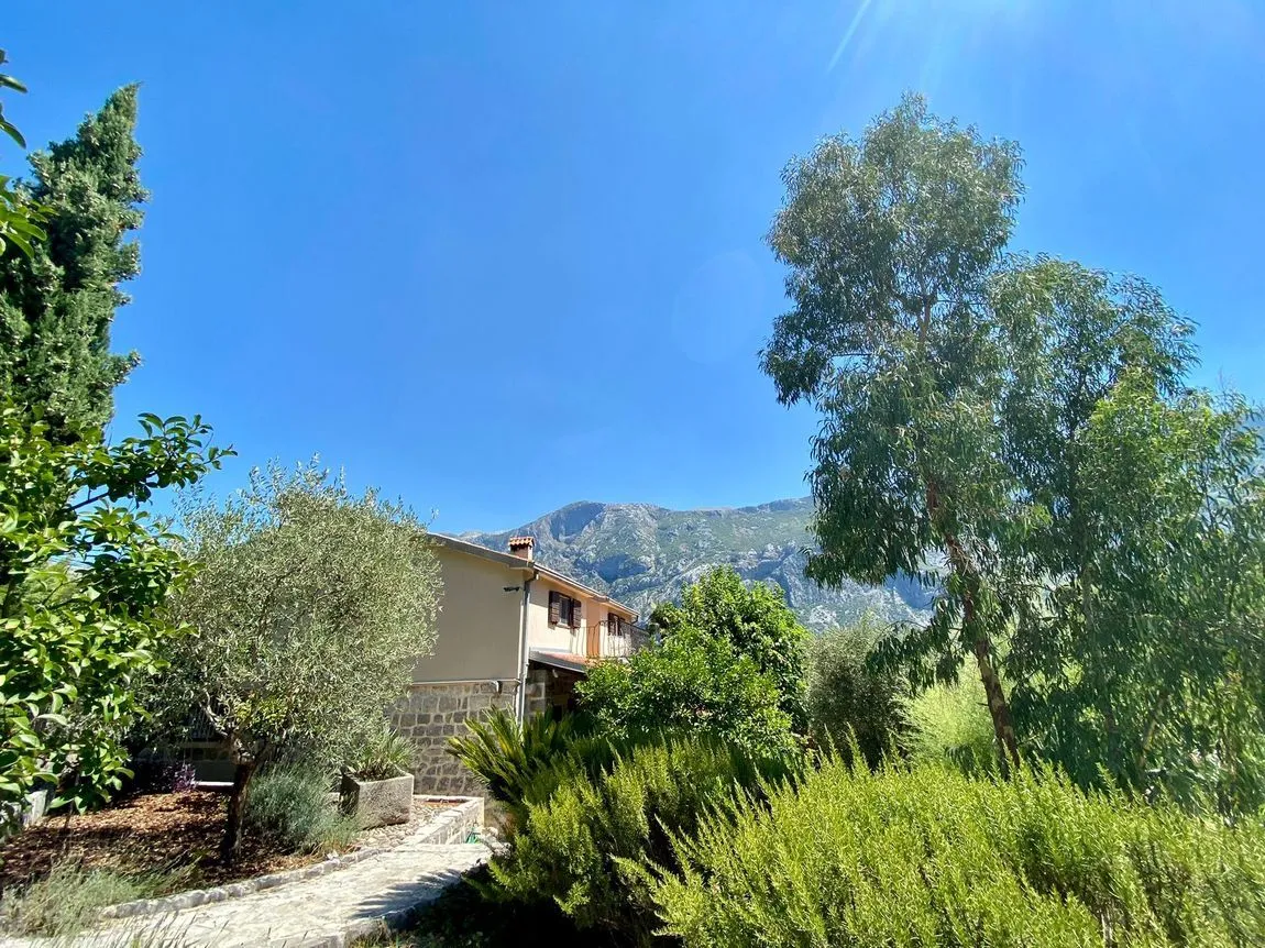 Prodaja, kuća, 232m², Prčanj, Kotor