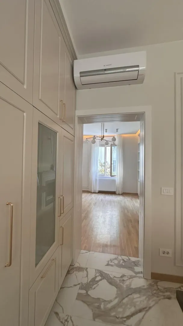 Rent, four bedroom apartment, 100m², Stari Grad, Beograd