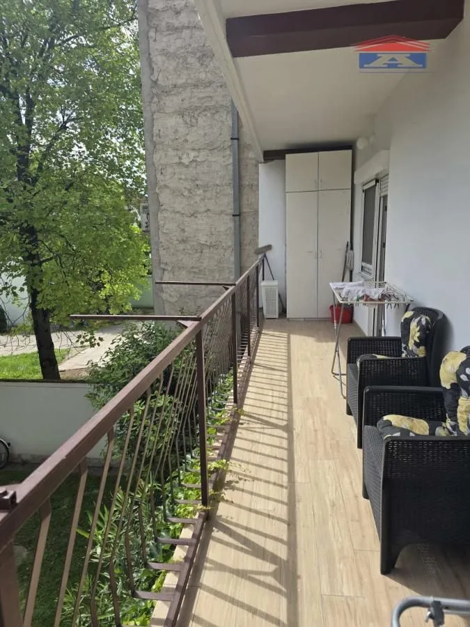 Prodaja, četvorosoban stan, 108m², Grbavica, Novi Sad Sve Podlokacije