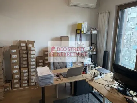 Izdavanje, poslovni prostor, 30m², Savski Venac, Beograd - image 3