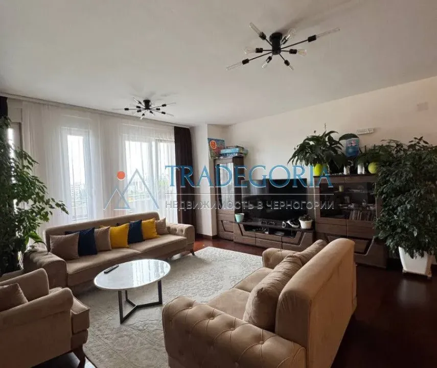 Prodaja, trosoban stan, 151m², Bar, Crna Gora