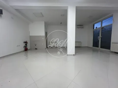 Izdavanje, poslovni prostor, 105m², Altina, Beograd - image 8