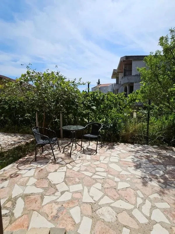 Rent, one bedroom apartment, 85m², Šušanj, Bar