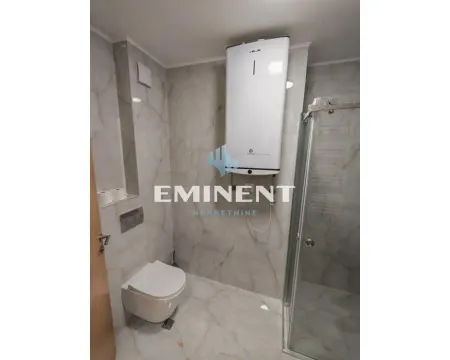 Izdavanje, trosoban stan, 77m², Savski Venac, Beograd - image 11