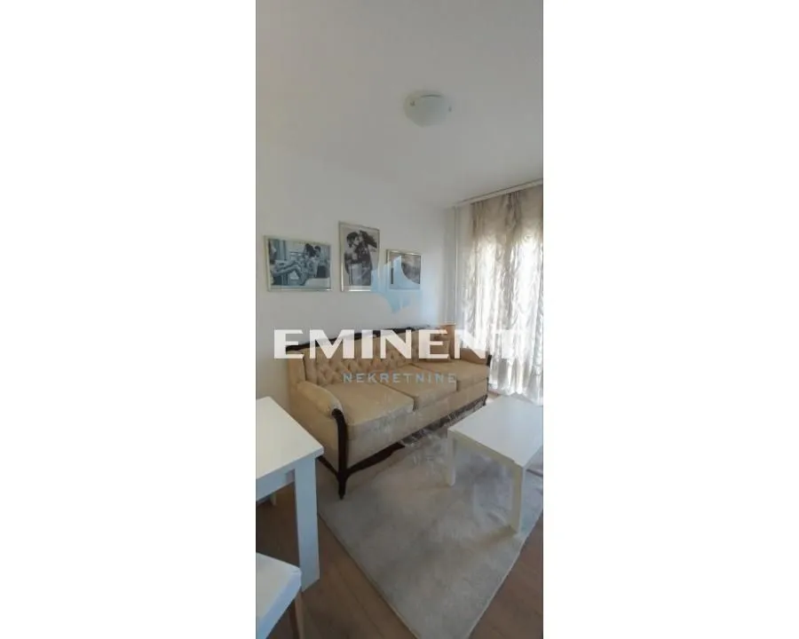 Rent, two bedroom apartment, 48m², Gundulićev Venac, Beograd
