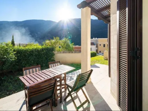 Prodaja, dvosoban stan, 84m², Morinj, Kotor - image 23