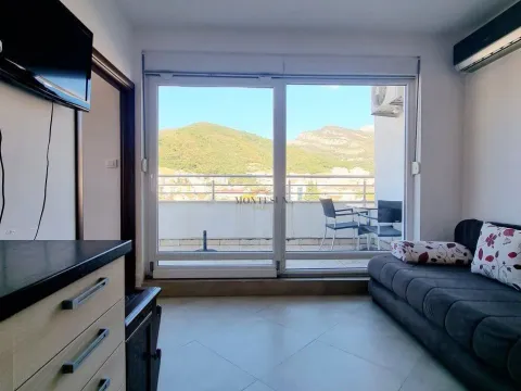 Rent, one bedroom apartment, 38m², Centar, Budva - image 2