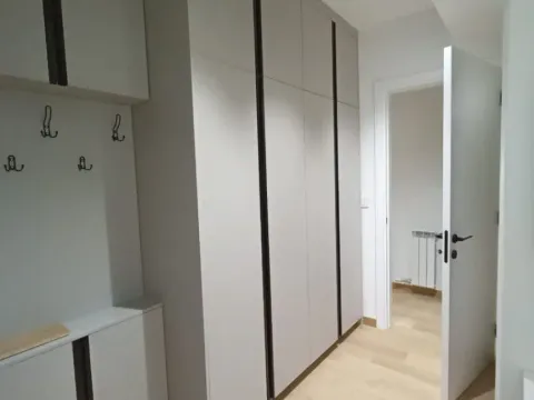 Izdavanje, četvorosoban stan, 125m², Vračar Hram, Vračar Sve Podlokacije - image 3