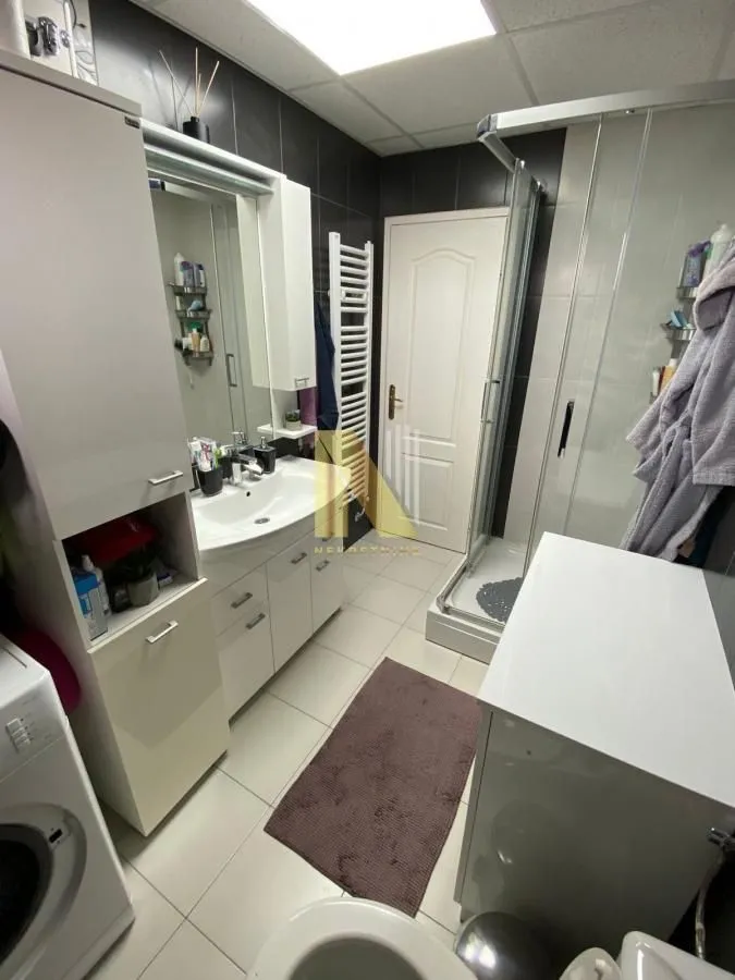 Prodaja, kuća, 272m², Kać, Novi Sad Sve Podlokacije