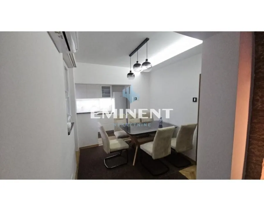 Izdavanje, dvosoban stan, 46m², Banovo Brdo, Beograd
