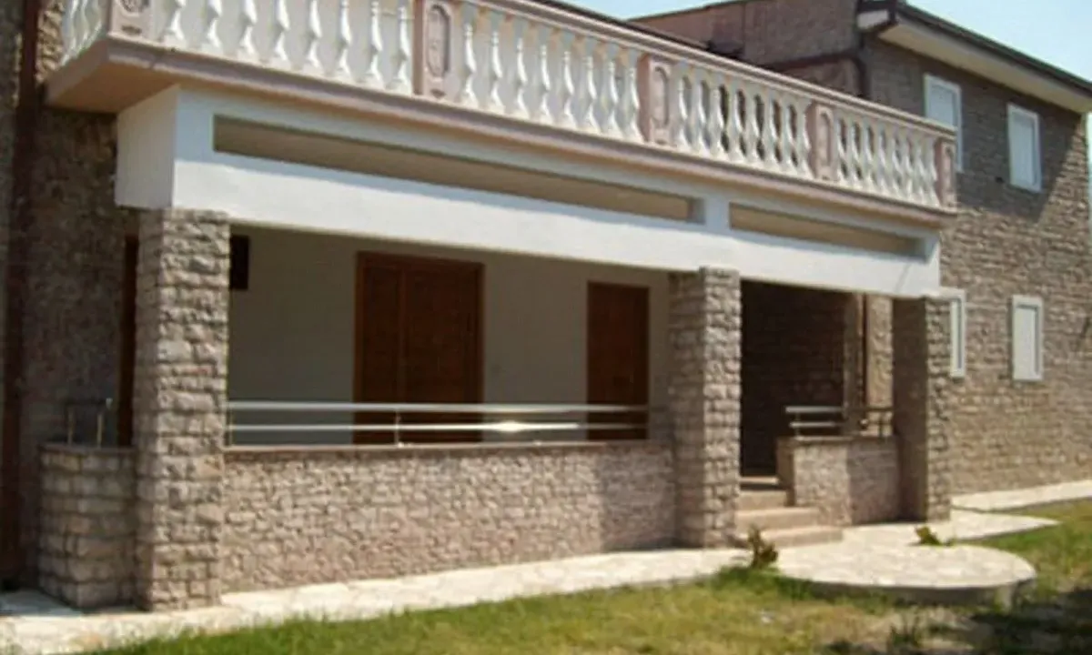 Sale, house, 293m², Bar, Crna Gora
