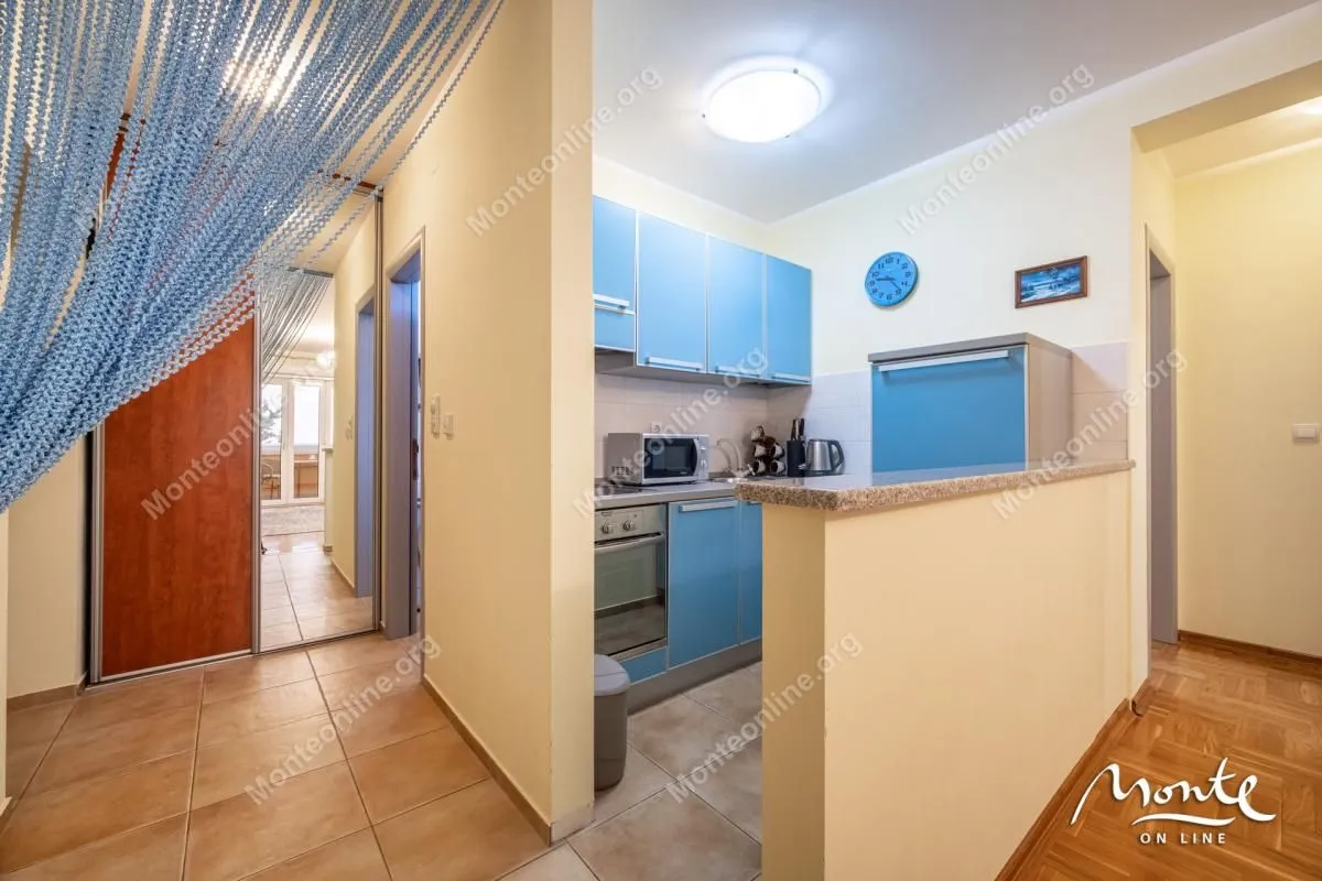 Prodaja, dvosoban stan, 55m², Bečići, Budva