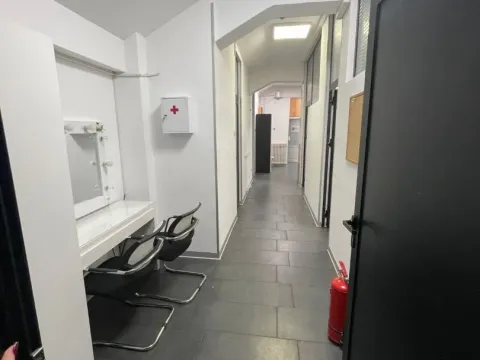 Prodaja, poslovni prostor, 205m², Bezanijska Kosa 1, Bežanijska Kosa Sve Podlokacije - image 4