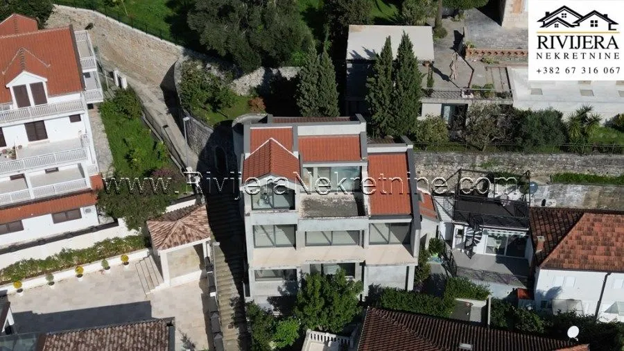 Prodaja, kuća, 264m², Centar, Herceg Novi
