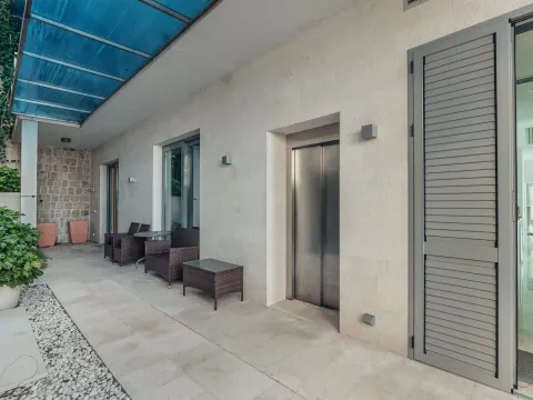 Sale, apartment, 337m², Rijeka Reževići, Budva - image 21