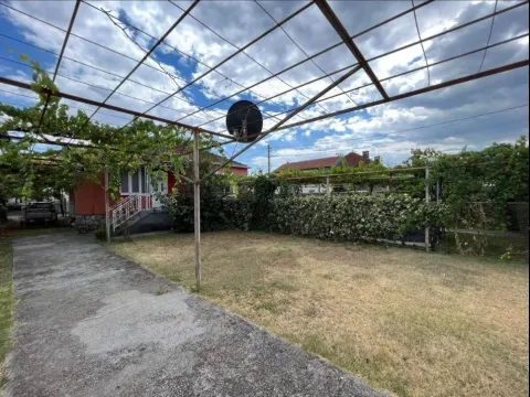 Sale, house, 145m², Podgorica, Crna Gora - image 1