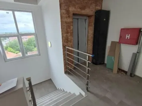 Prodaja, trosoban stan, 71m², Centar, Stara Pazova - image 6