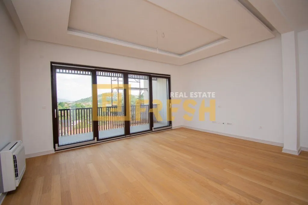 Prodaja, trosoban stan, 139m², Gornja Gorica, Podgorica