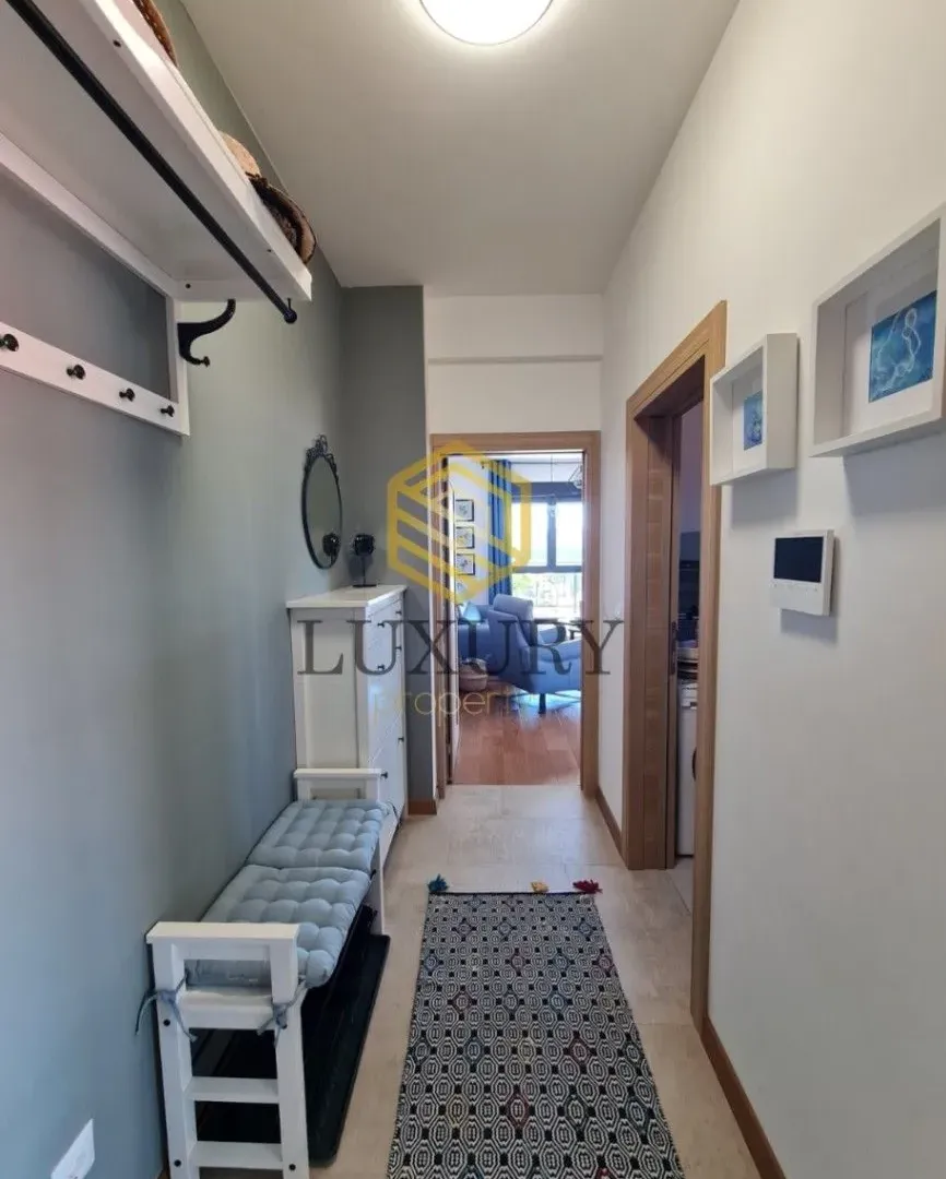 Izdavanje, jednosoban stan, 47m², Kava, Tivat