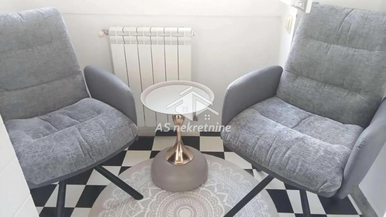 Izdavanje, dvosoban stan, 62m², Stari Grad, Beograd