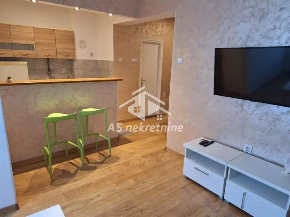 Rent, apartment, 44m², Stari Grad, Beograd