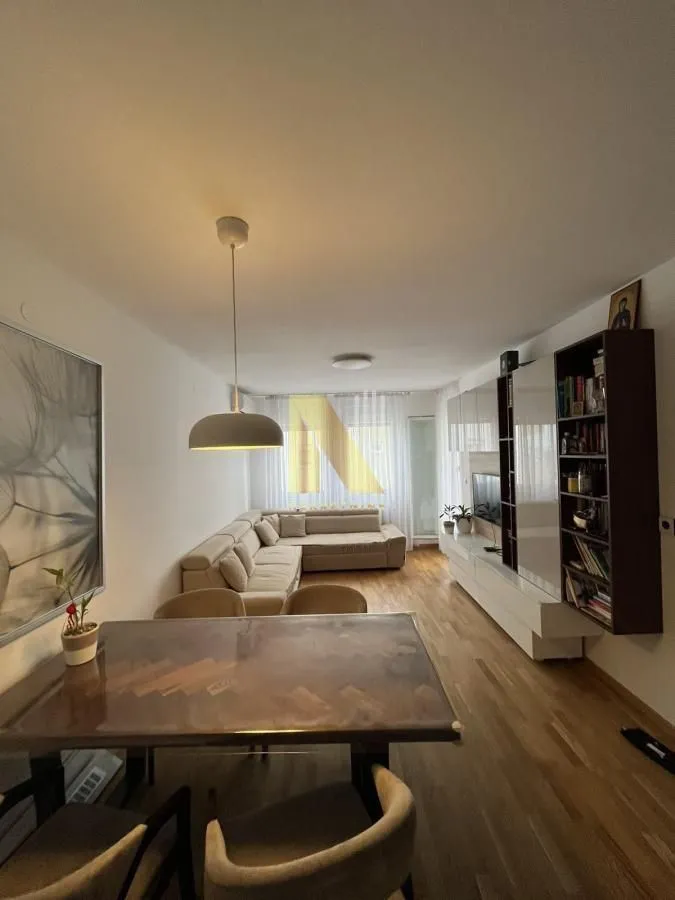 Prodaja, dvosoban stan, 62m², Rotkvarija, Novi Sad Sve Podlokacije