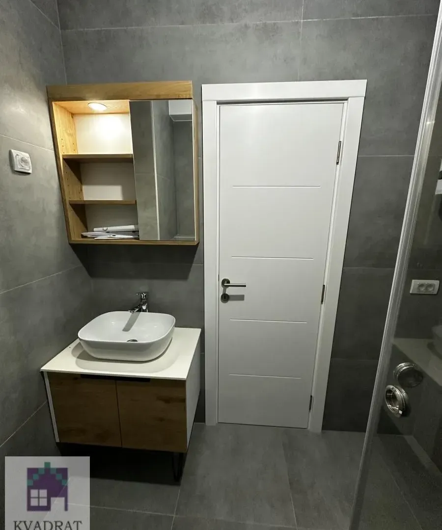 Prodaja, dvosoban stan, 61m², Centar, Ub