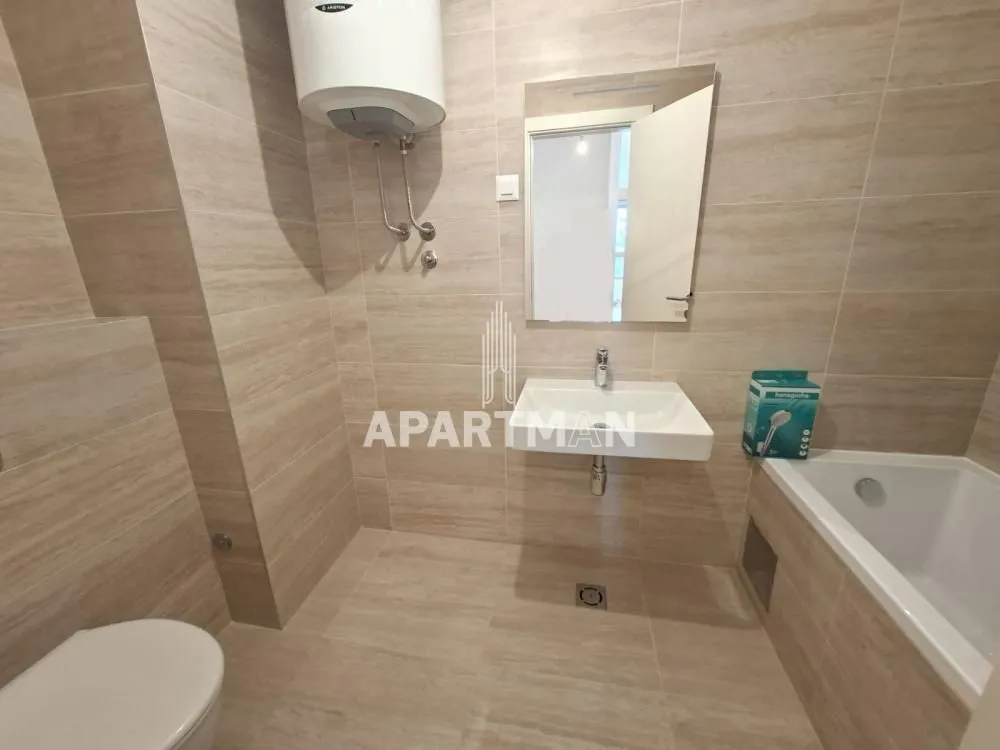 Sale, four bedroom apartment, 106m², Novi Beograd Blok 65, Novi Beograd Sve Podlokacije