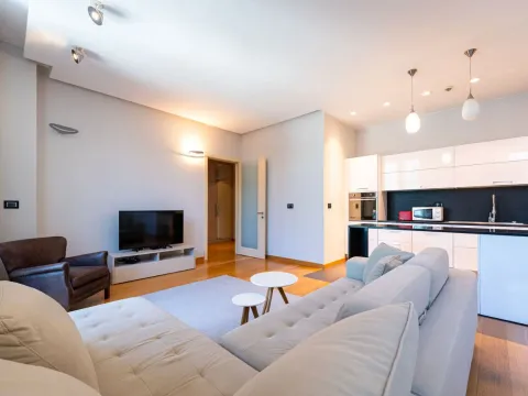 Rent, two bedroom apartment, 89m², Kod Capital Plaze, Podgorica - image 4