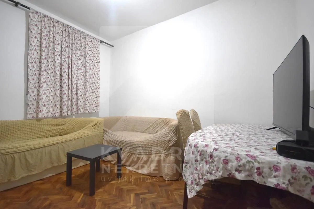 Izdavanje, dvosoban stan, 80m², Stari Aerodrom, Podgorica