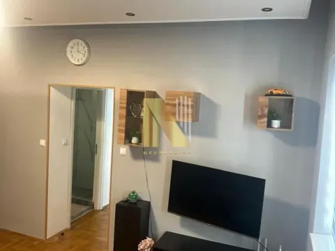 Sale, three bedroom apartment, 50m², Satelit, Novi Sad Sve Podlokacije - image 2