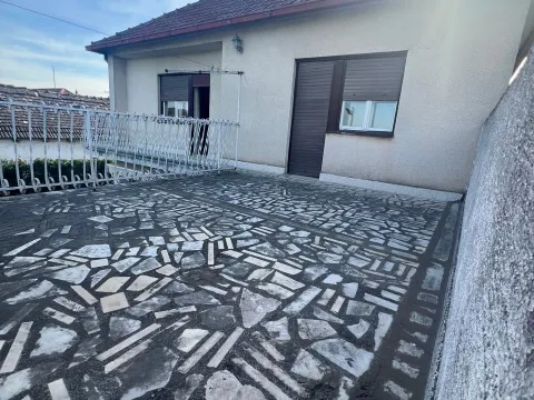 Prodaja, kuća, 180m², Golubinci, Stara Pazova - image 8
