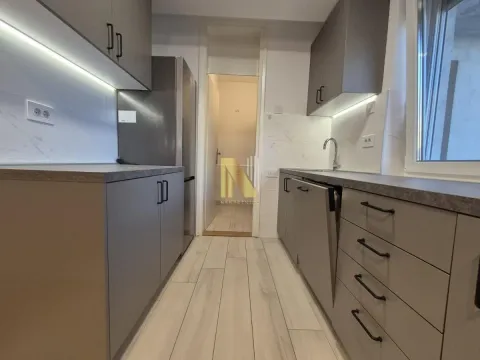 Rent, three bedroom apartment, 95m², Centar, Novi Sad - image 10