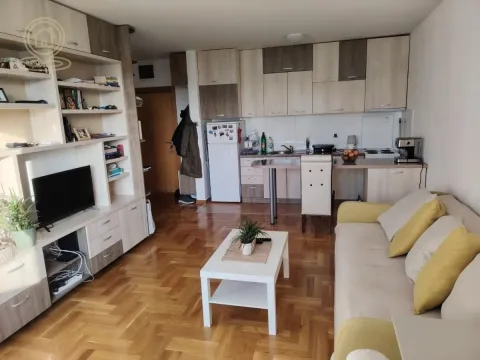 Prodaja, jednosoban stan, 42m², Centar, Novi Sad - image 4