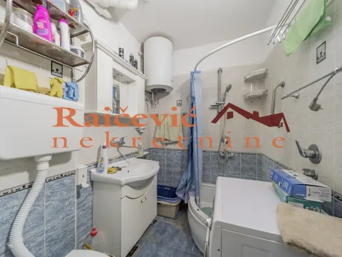 Prodaja, trosoban stan, 85m², Zemun Gornji Grad, Zemun Sve Podlokacije - image 12