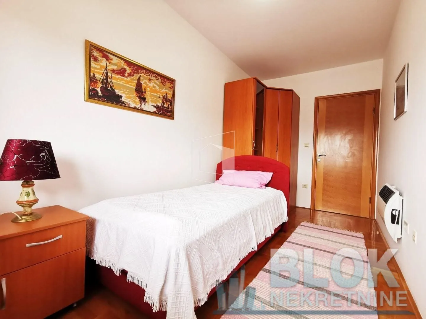 Izdavanje, trosoban stan, 87m², Preko Morače, Podgorica