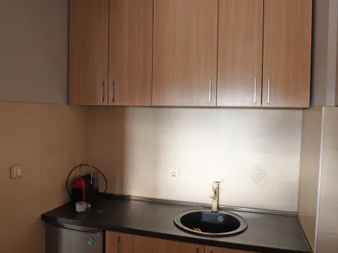 Prodaja, jednosoban stan, 32m², Stari Aerodrom, Podgorica - image 2