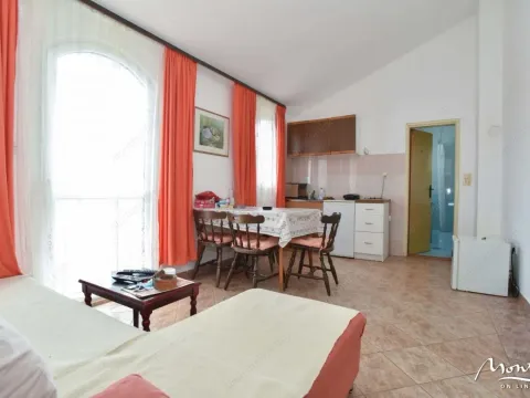 Prodaja, kuća, 221m², Budva, Crna Gora - image 2