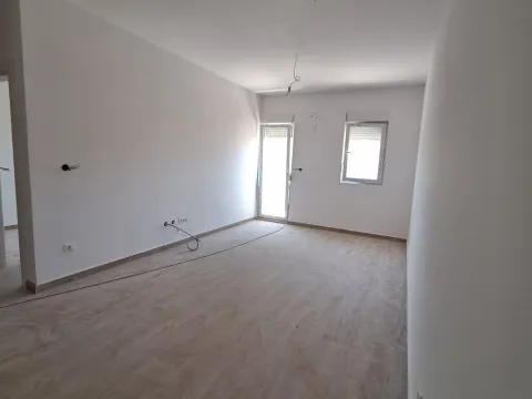 Sale, one bedroom apartment, 38m², Zabjelo, Podgorica - image 4
