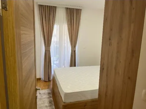 Izdavanje, jednosoban stan, 50m², City Kvart, Podgorica - image 5