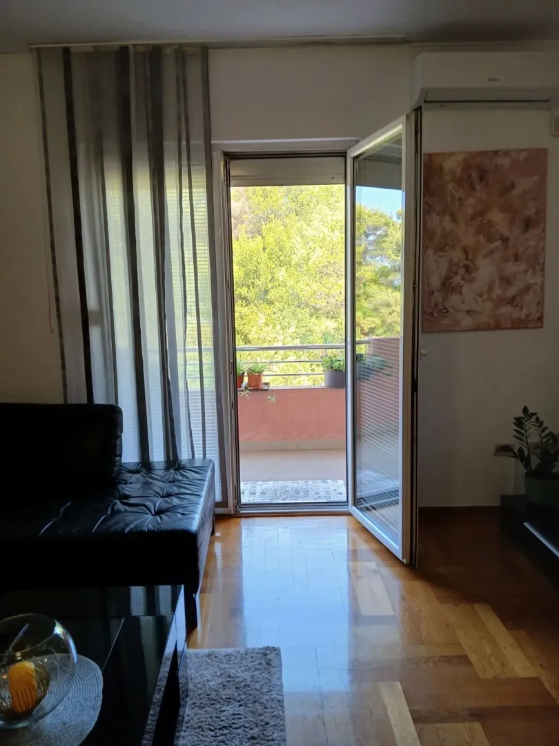 Rent, two bedroom apartment, 100m², Bonići, Tivat