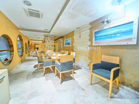 Prodaja, poslovni prostor, 1343m², Centar, Podgorica - image 17