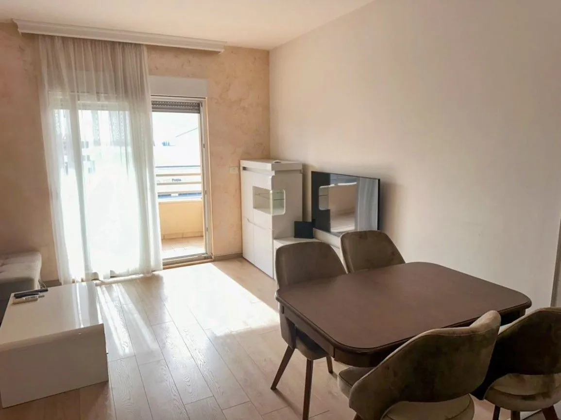 Rent, two bedroom apartment, 75m², City Kvart, Podgorica