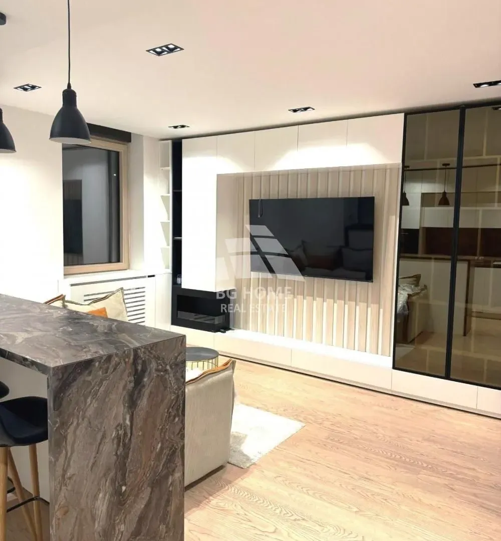 Izdavanje, jednosoban stan, 31m², Đeram Pijaca, Beograd