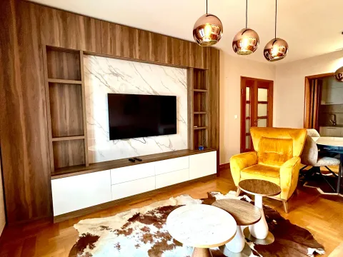 Izdavanje, dvosoban stan, 55m², Preko Morače, Podgorica - image 4