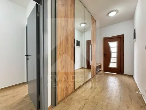 Izdavanje, kuća, 140m², Donja Gorica, Podgorica - image 23